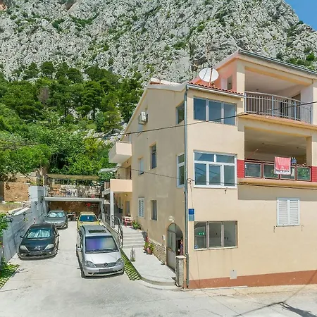 Apartment Goge Omis