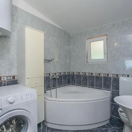 Apartment Goge *